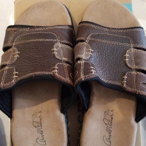 MEN'S ARNOLD PALMER SANDALS - SIZE 7 - BRAND NEW, NEVER WORN - Picture 1 of 7